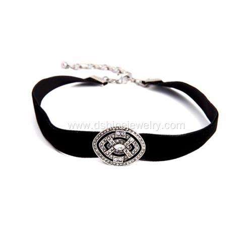 New Black Velvet Choker Necklace Rhinestone Women Jewelry